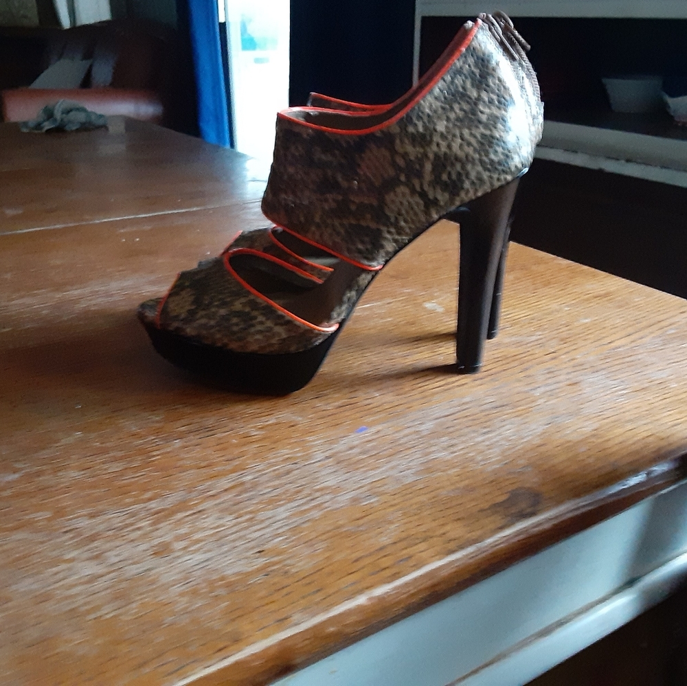 BCBG high heels